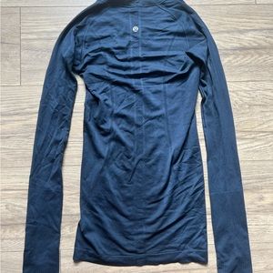 Lululemon Swiftly Tech Long sleeve Navy Blue